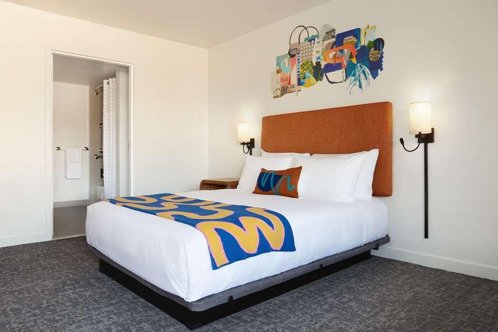 Avatar Tapestry Collection By Hilton Santa Clara